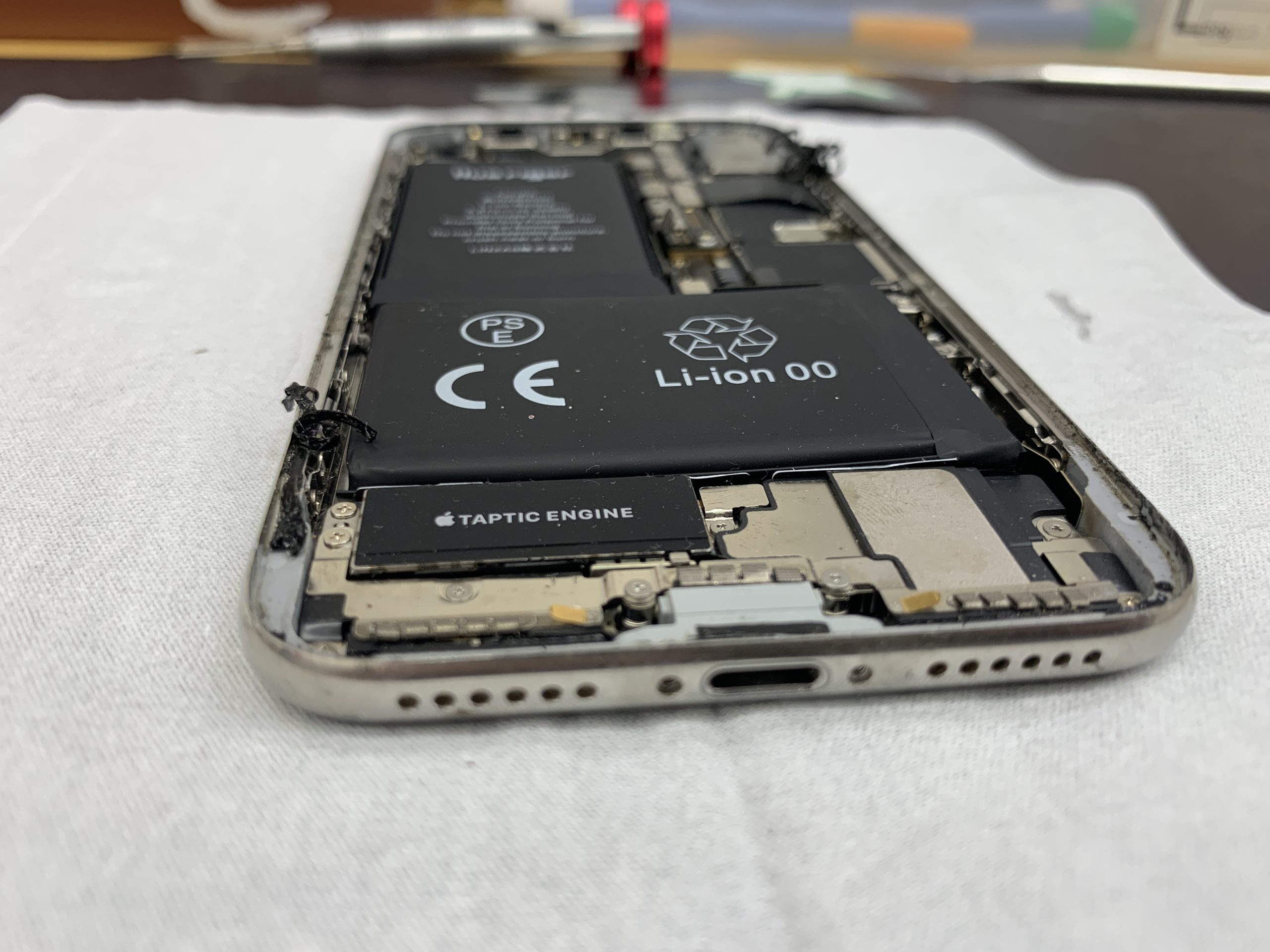 バッテリー最大容量「53％」の限界iPhoneX バッテリー交換