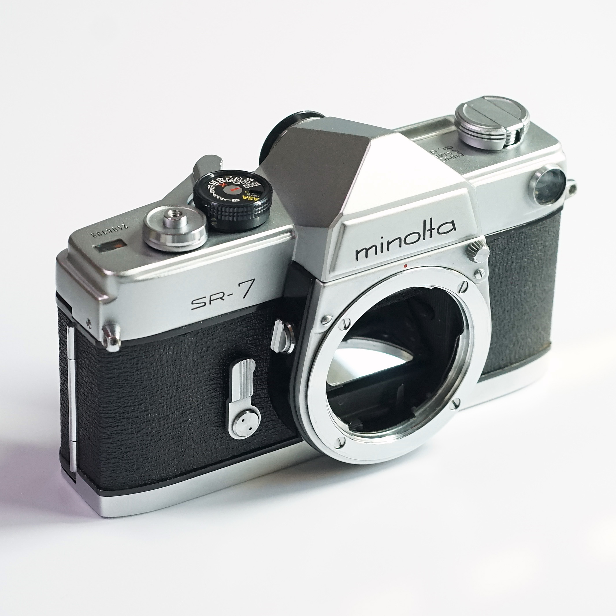 MINOLTA SR-7 ¥12,800（中古 フィルムカメラ 35mm 一眼レフカメラ