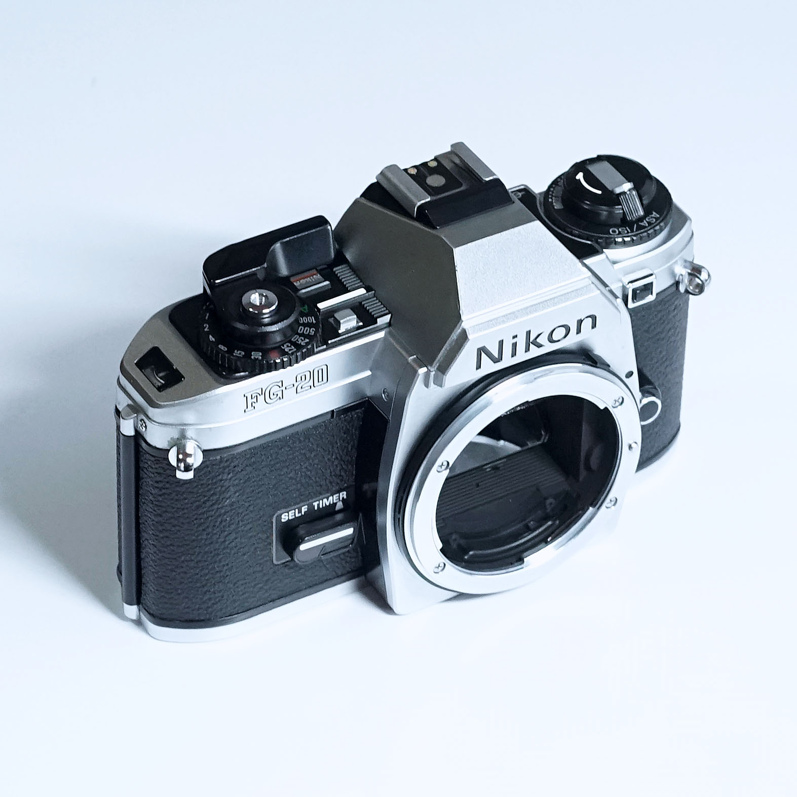 ☆モルト交換済☆ 動作品 超美品 NIKON FG-20 ボディ フィルムカメラ