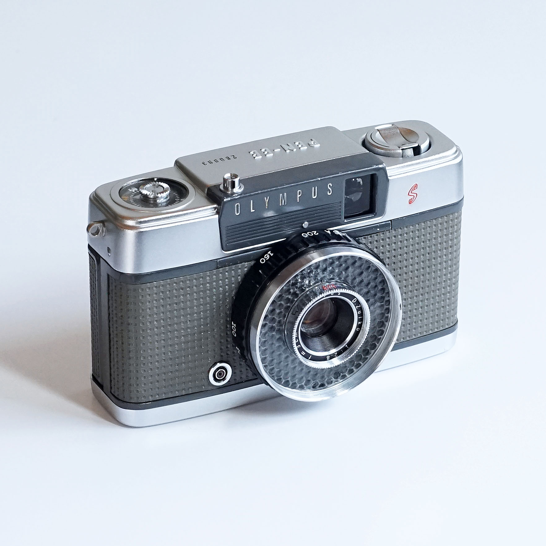 売り切れ OLYMPUS PEN-EE S（中古 フィルムカメラ 35mm ハーフサイズ