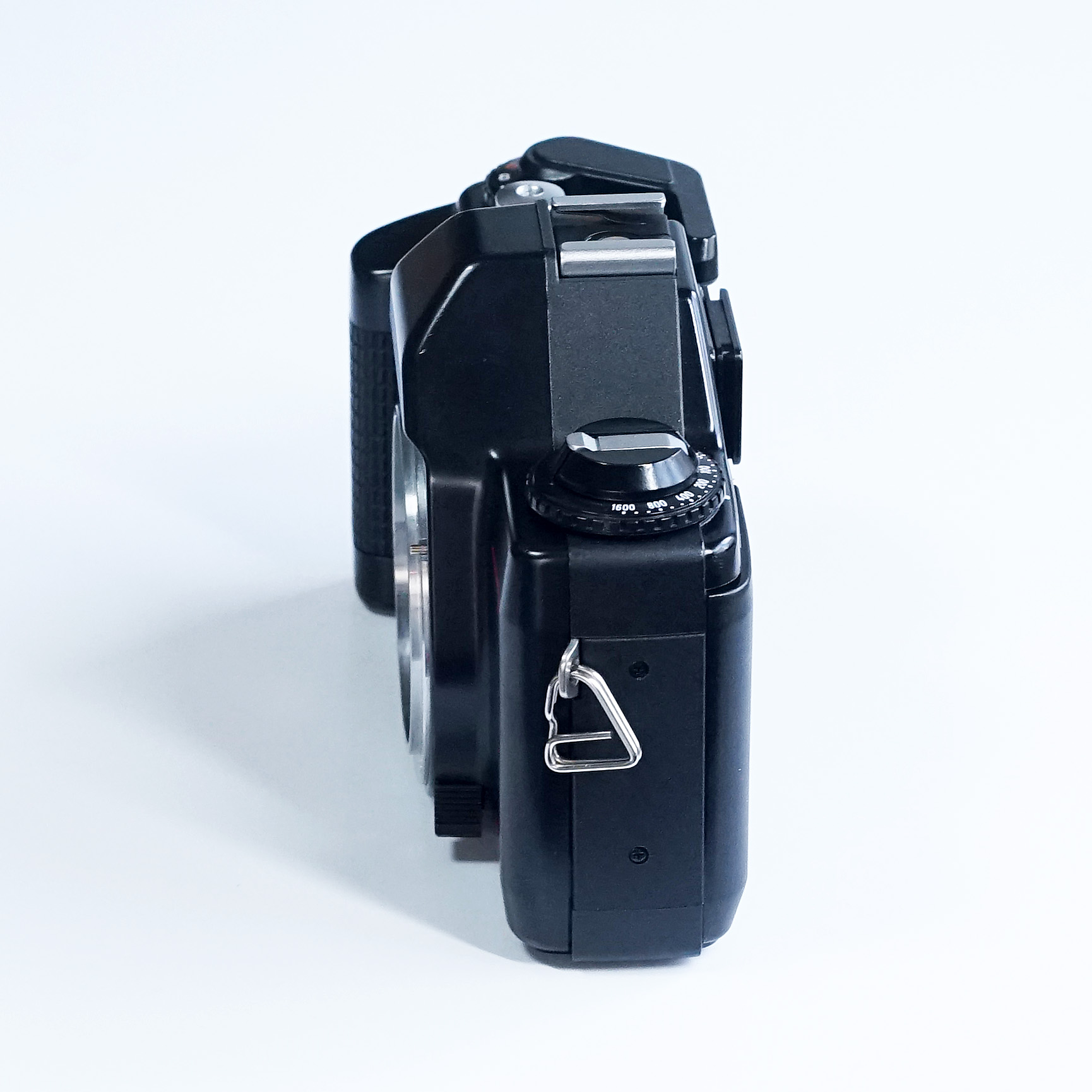 売り切れ KONICA TC-X DX（中古 フィルムカメラ 35mm 一眼レフカメラ