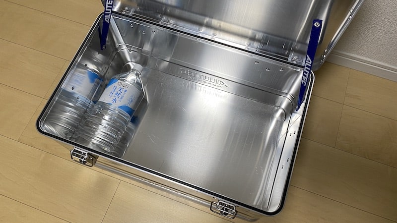 ALUTECのアルミコンテナ48Lがキャンプギアの収納におすすめ！