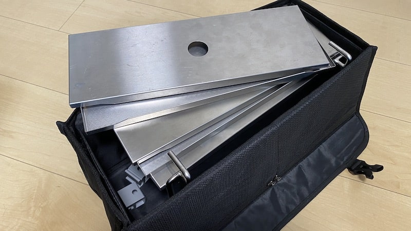 IGT規格のハーフユニット天板・ステンボックスをまとめて収納