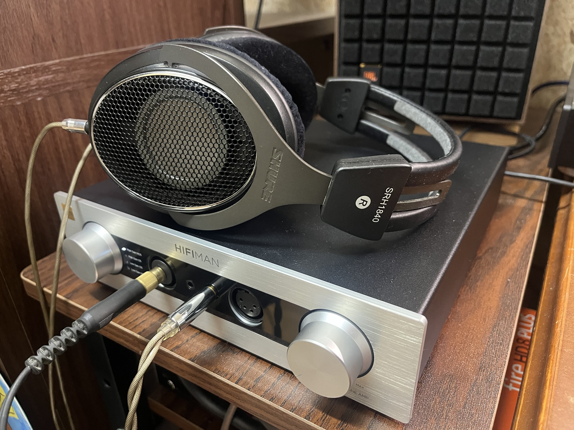 レビュー】SHURE SRH1840を買ったけどイマイチ合わなかった | やくもの