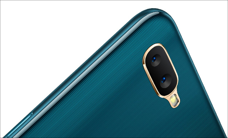 OPPO AX7 － 3万円ちょっとで購入できる、バランスの取れたスペックの