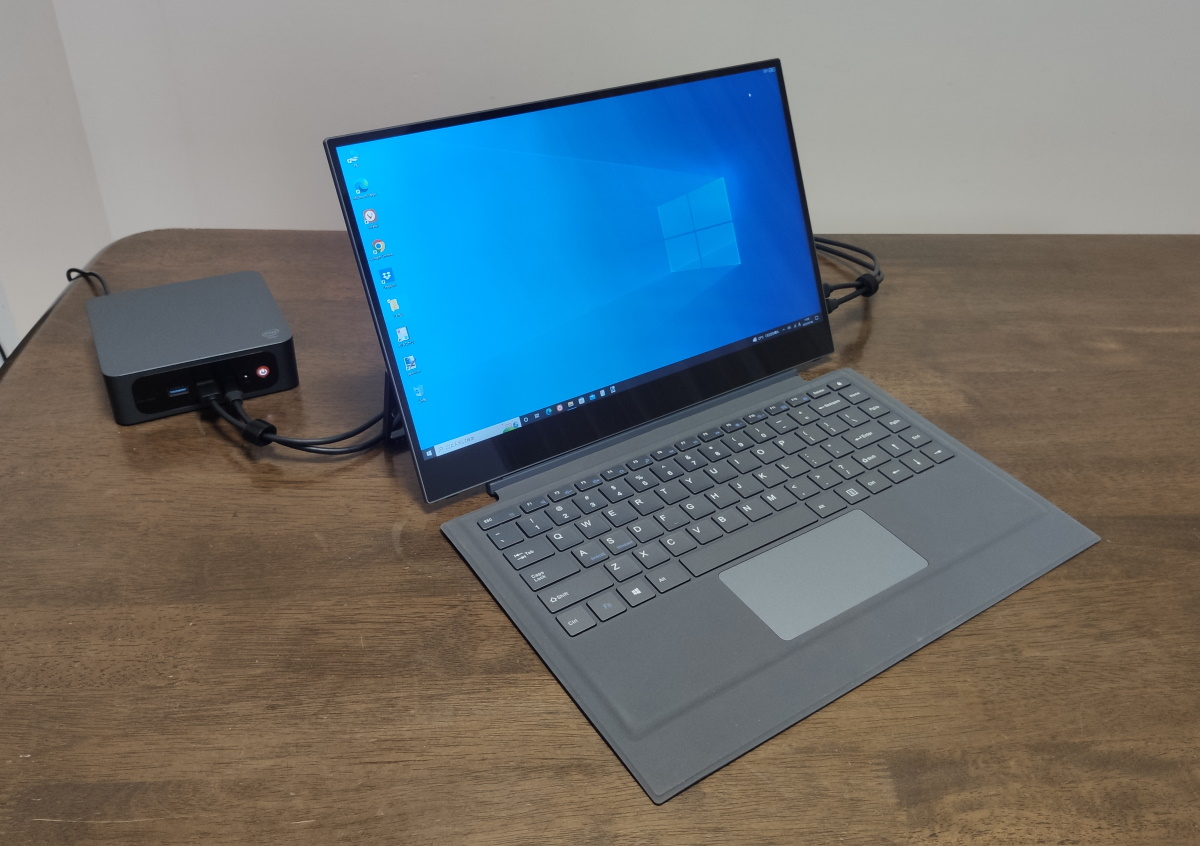 UPERFECT X Proの実機レビュー － 15.6インチのタイプカバー型