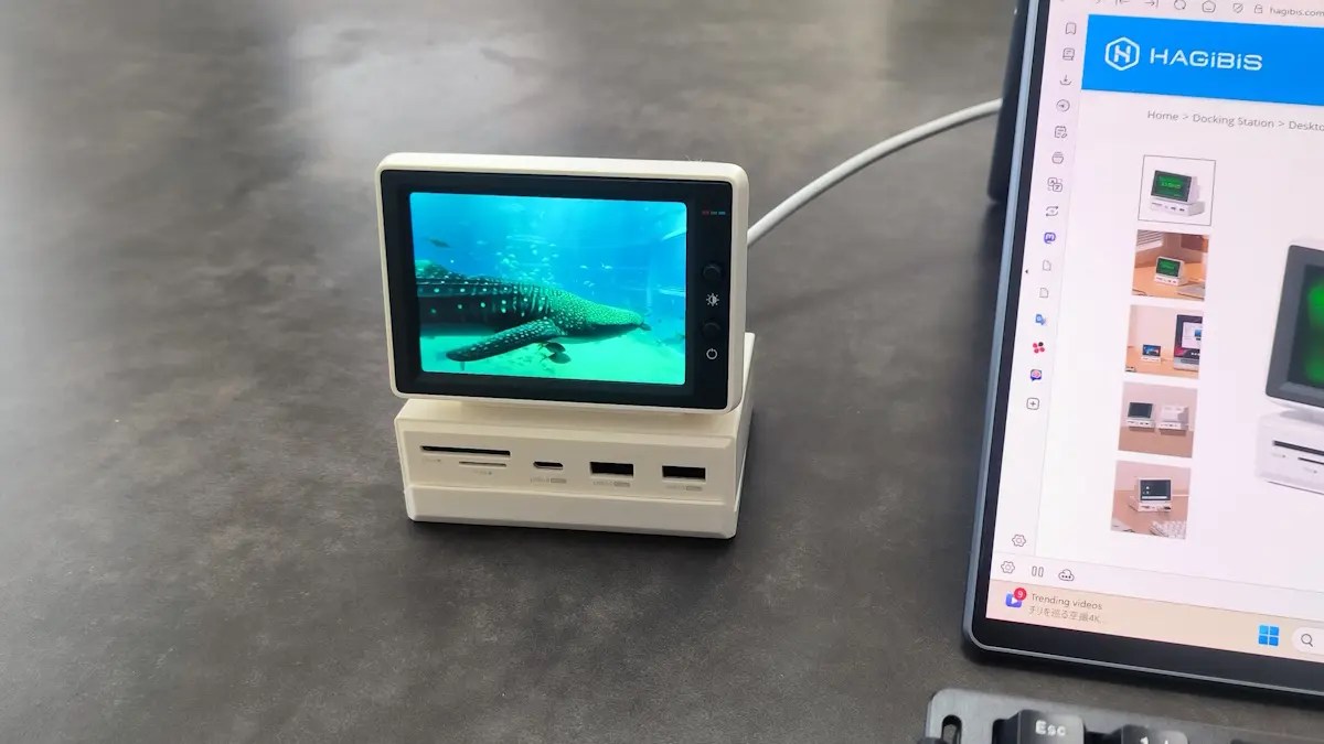 HAGiBiS Mini Monitor USB-C Docking Station レビュー － 最高に
