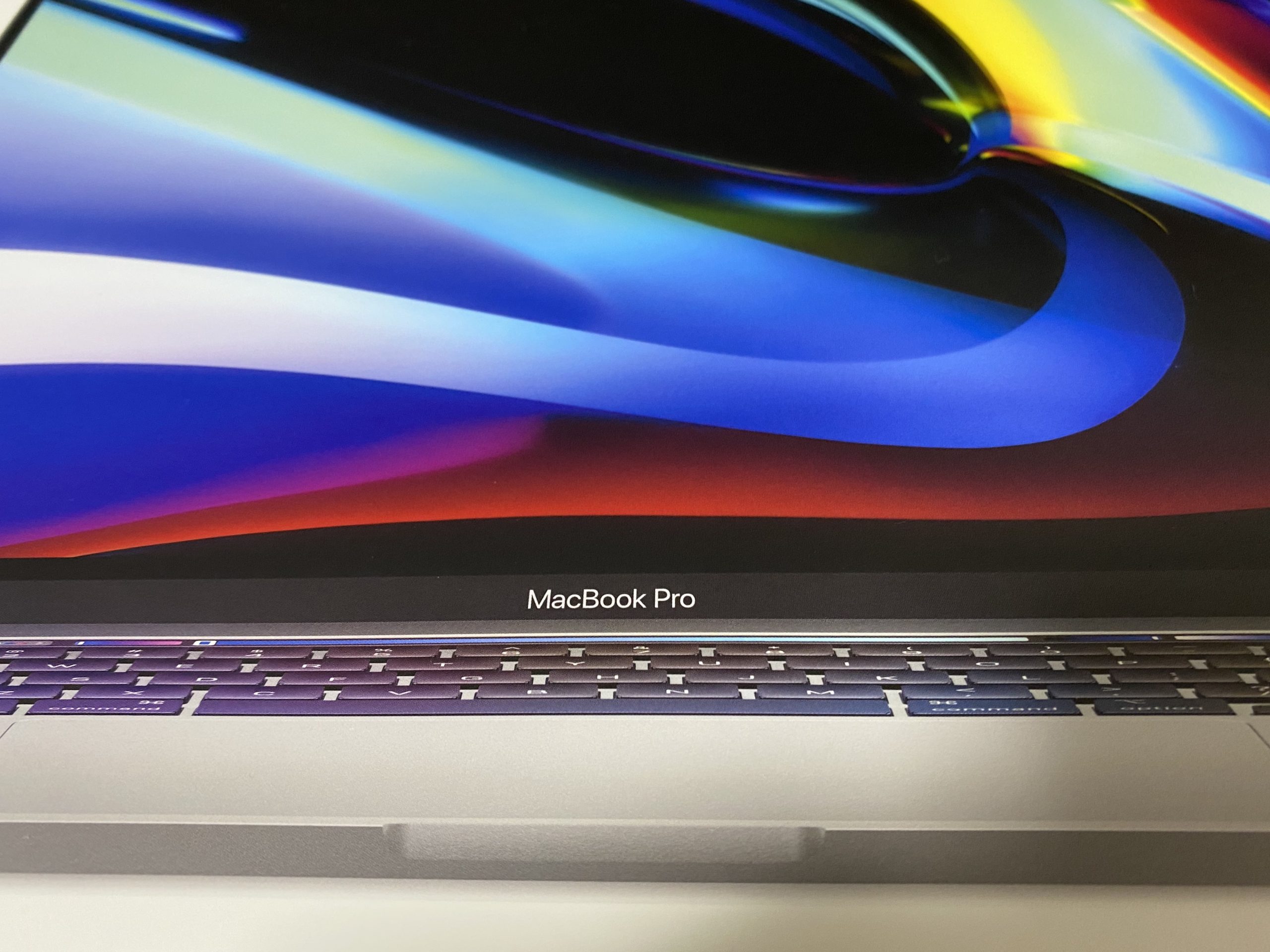 買ったら人生変わる！MacBook Pro (2019) 16インチ レビュー - 8号の日常