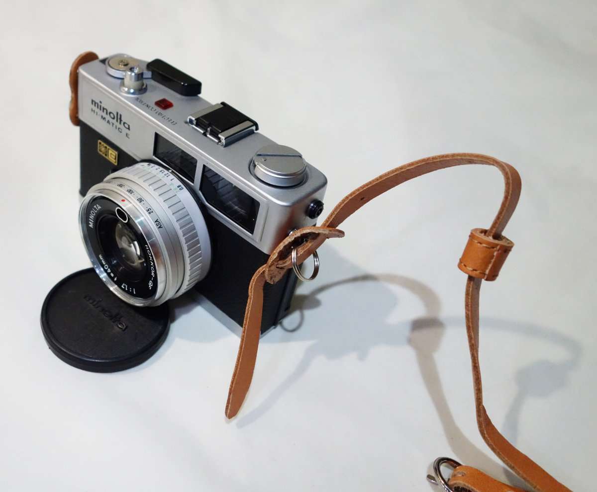 レビュー】ミノルタHi-Matic Eに斜め掛け出来るレザーストラップを