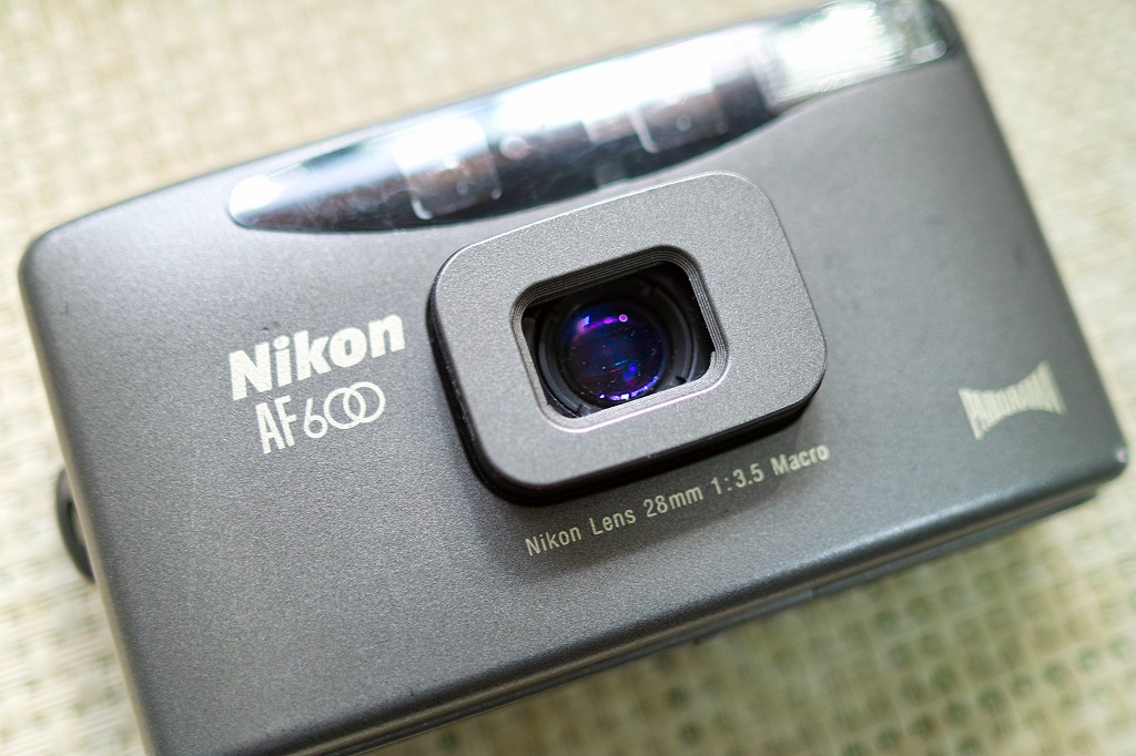 フィルムカメラ実写レビュー】ニコンミニAF600QD（1993年3月発売