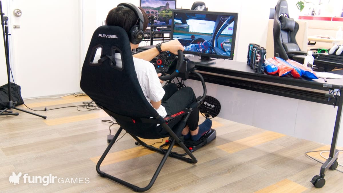 レースシム用コックピットはハードルが高い…それなら「Playseat