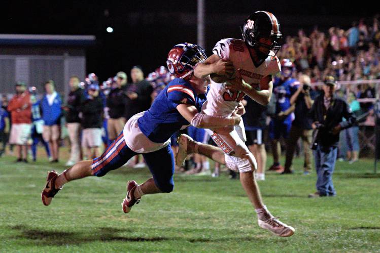 Football: Hartford stumbles against Middlebury - Valley News