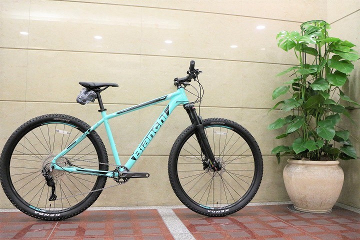 Bianchi】街乗りから里山まで！高性能エントリーMTB「MAGMA9.1