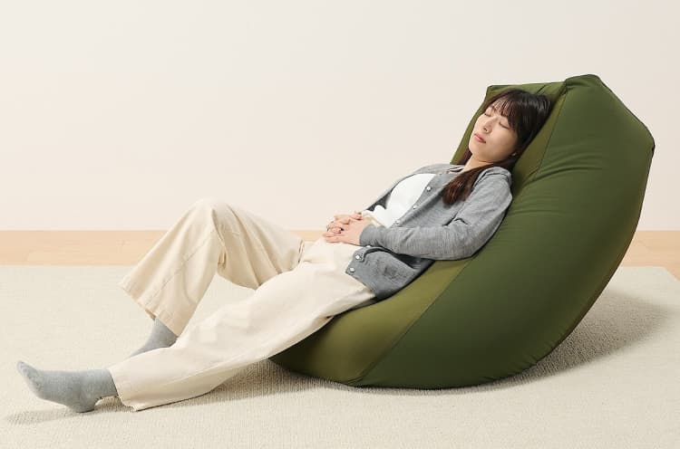 無印良品の「ビーズクッション」は大人も子どももダメにする【3週間