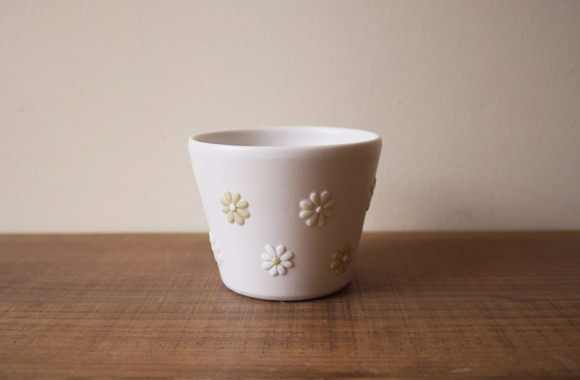 陶芸-魚谷あきこ | KUINC