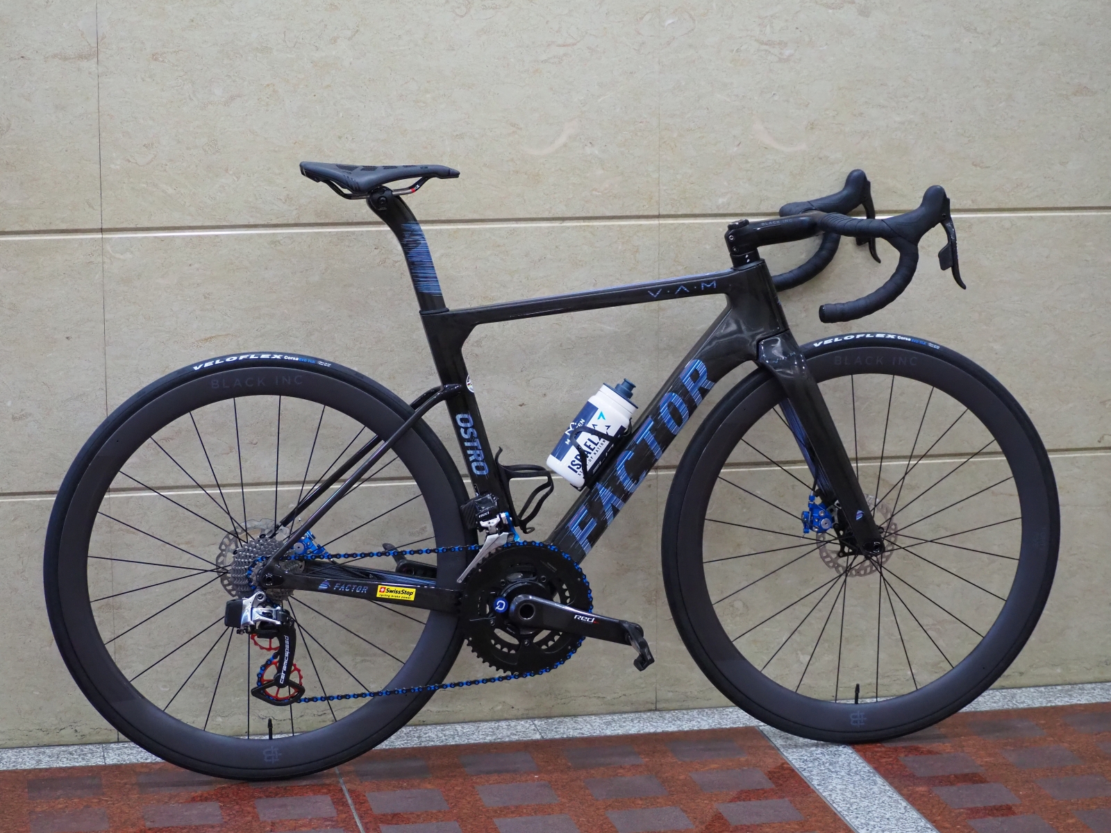 人気が高いフレームセットが再入荷！！しかも新色です！！！『FACTOR