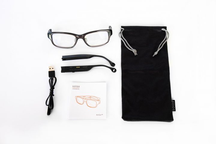 タップで通話に音楽再生ができるスマートグラス『Solos smartglasses