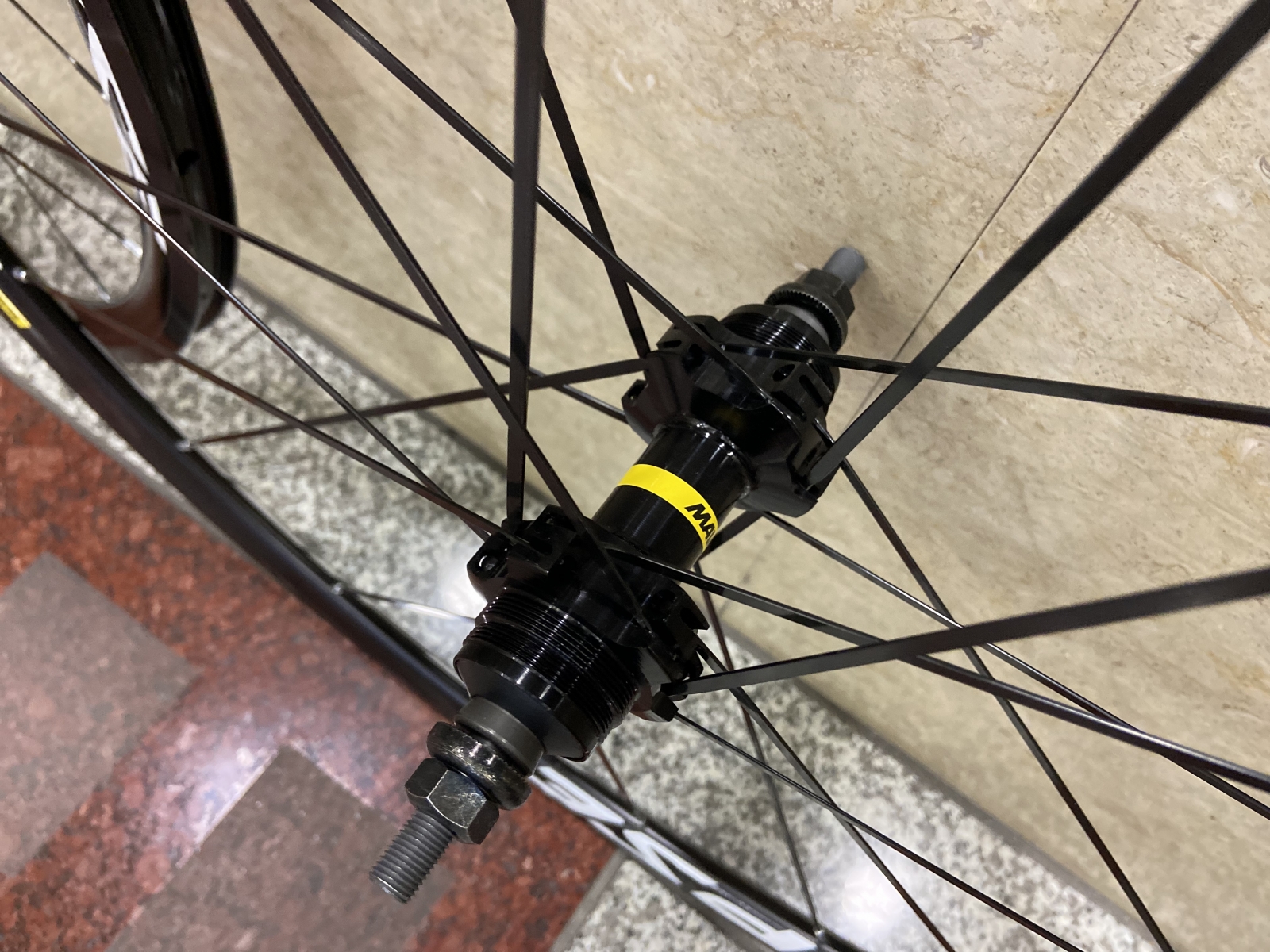 ピスト完組ホイール】あの名ホイールMAVIC ELLIPSEが入荷してまいり