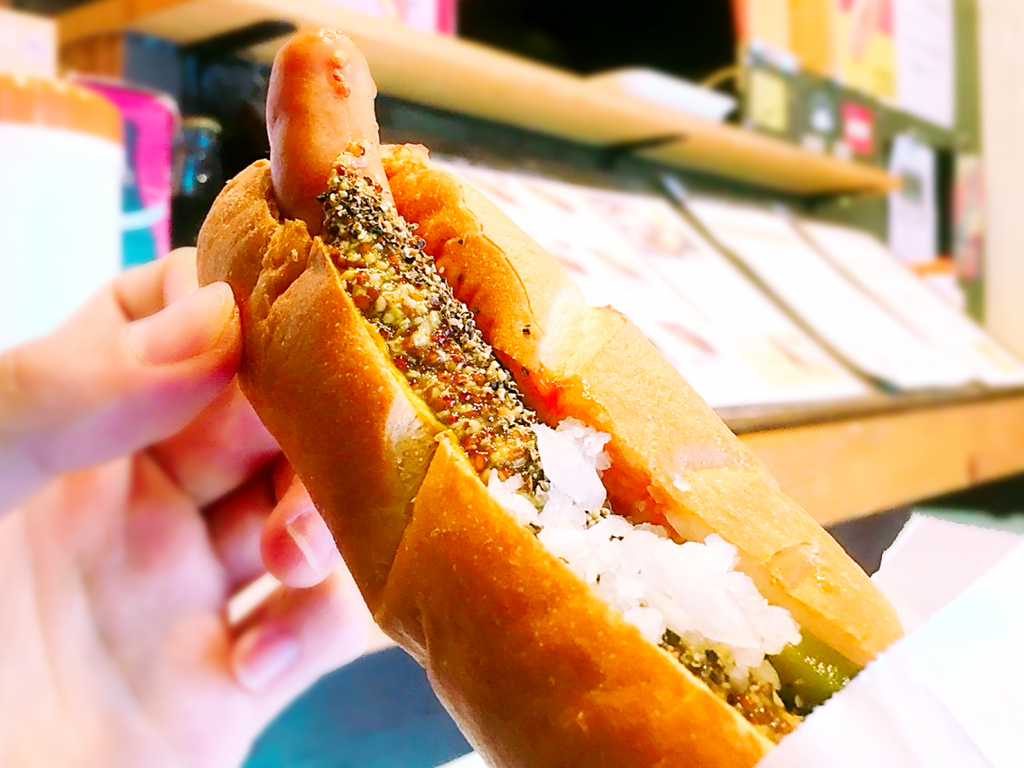 創業16年 大人気ホットドック専門店 サンドッグ［SUN DOG］ - 北九州の