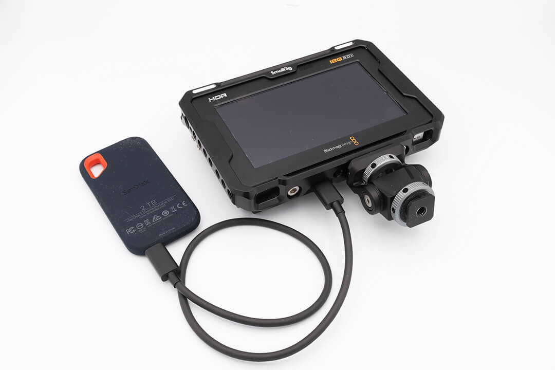 SmallRig】Blackmagic VideoAssistケージキット2725レビュー | 杉本 郁