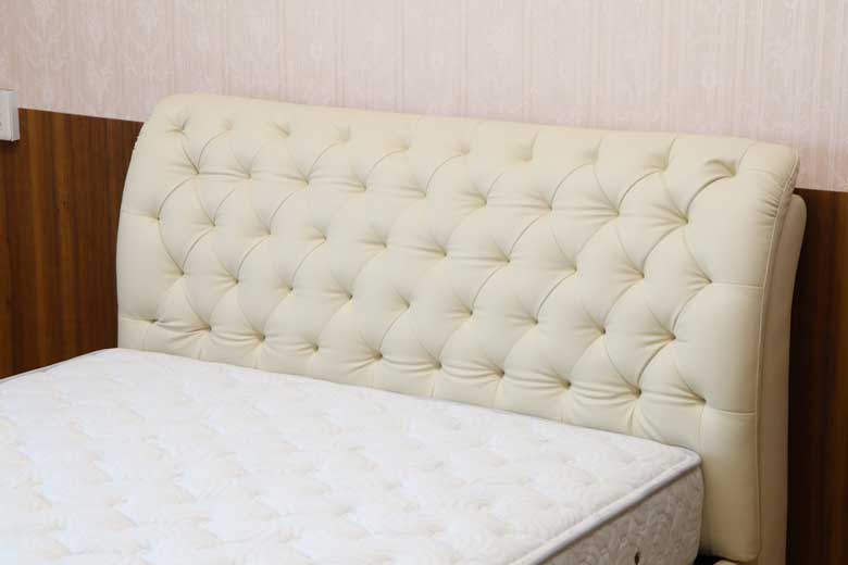 ベッドフレーム ダブル ワイドダブル チェスターフィールド風 革風