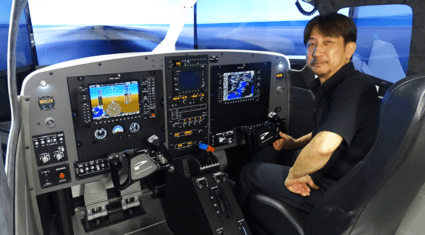 六本木フライトシミュレータサロン」で飛行機パイロットへの道を身近に