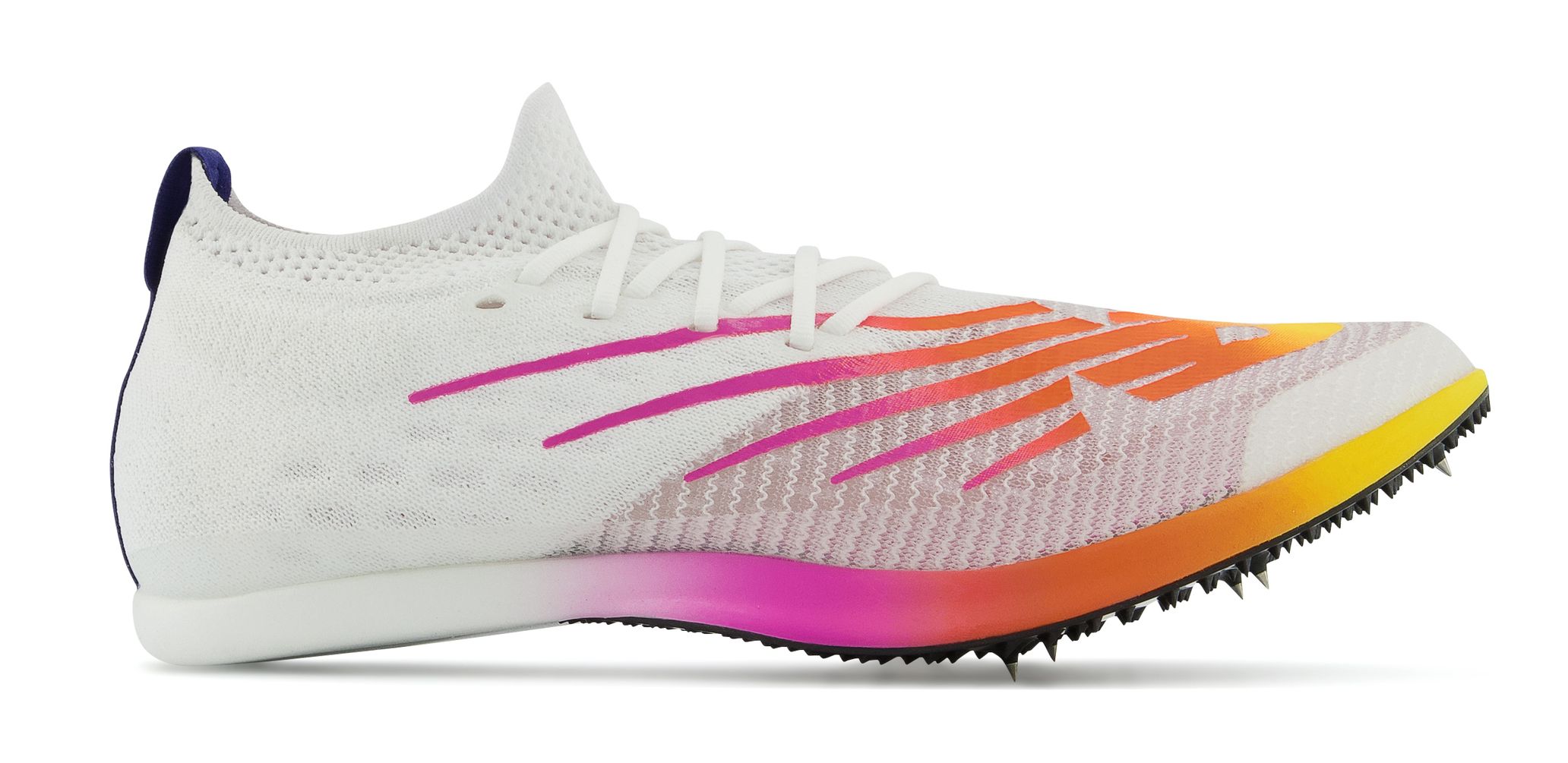 ニューバランス」からカーボンプレート搭載のトラックスパイクが発売