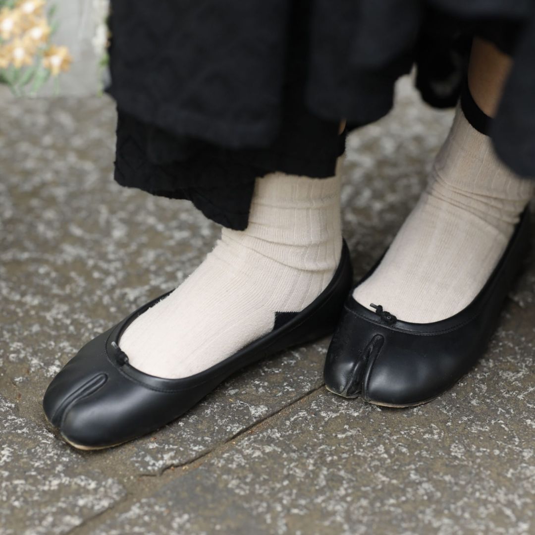 マルジェラ」の【タビ】バレエシューズの人気が止まらない！SNAP | VERY