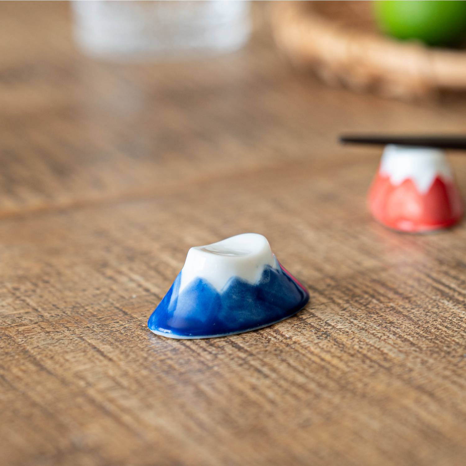 まんま富士山箸置き 青釉 おみやげ インバウンド[美濃焼] - カフェ食器