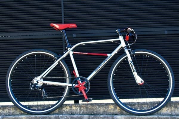 シームレスチューブフレーム」を採用したクロスバイク、ドッペル