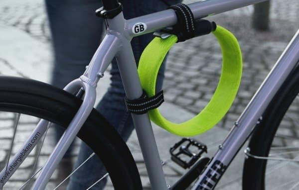 自転車が軽いのに、ロックが重くては意味がない ― 軽量な自転車用