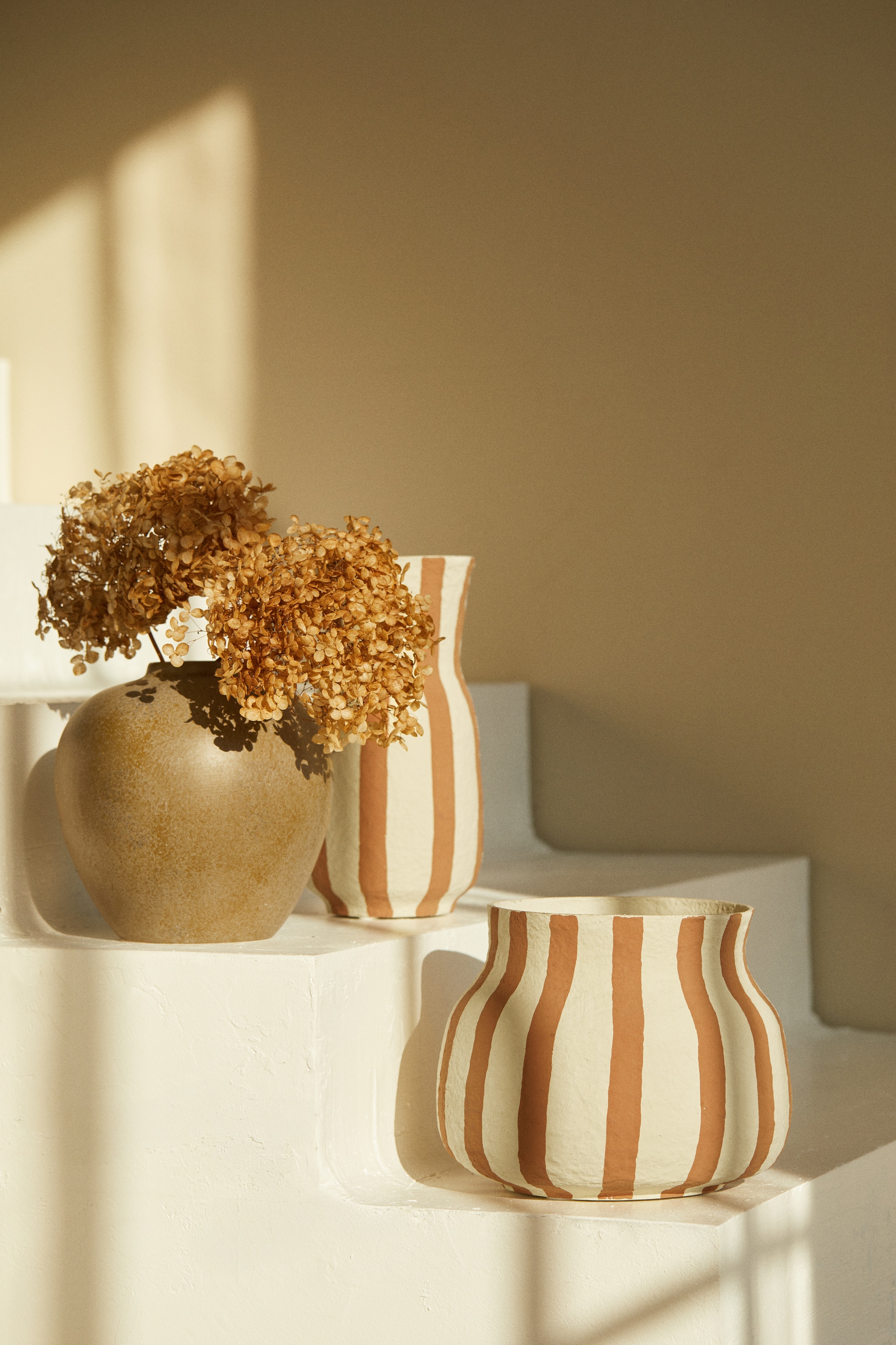 パピエマシェフラワーベース L - ブラウン／ストライプ - Home All