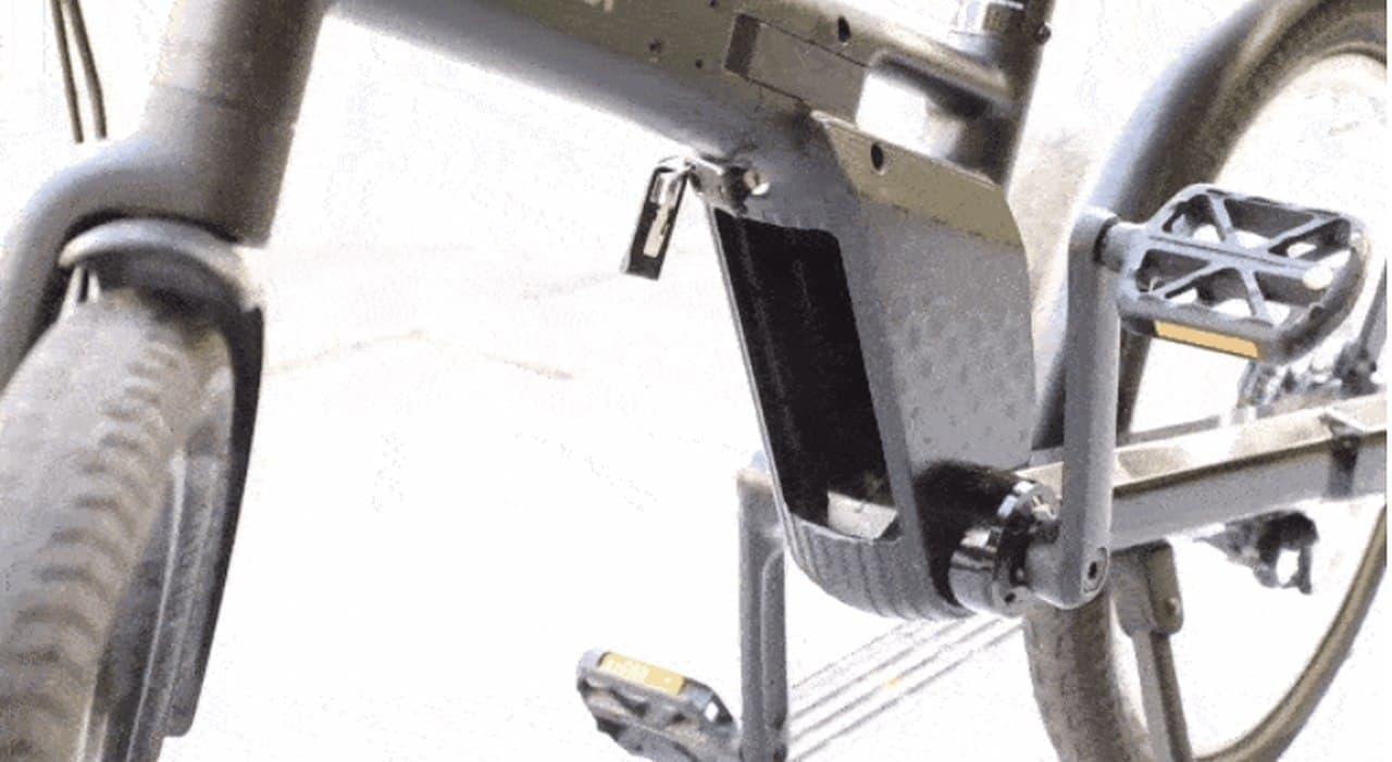 チェーンがない！電動アシスト自転車「Honbike」の「黒・黒」「赤・黒