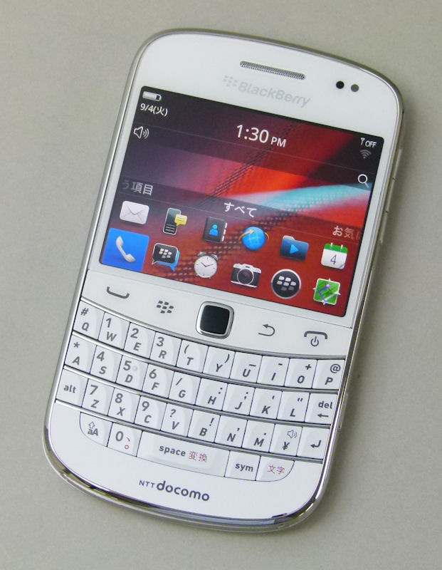 写真で解説する「BlackBerry Bold 9900」Pure White - ITmedia Mobile