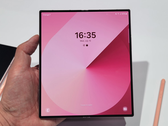 海外限定、淡いピンク色の「Galaxy Z Fold6」 日本発売も期待したい