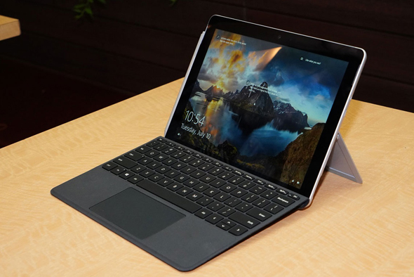 Surface Go」日本で8月28日発売 6万4800円から LTEモデルは年内