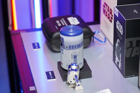 Anker、スター・ウォーズとコラボ “R2-D2”デザインのモバイル