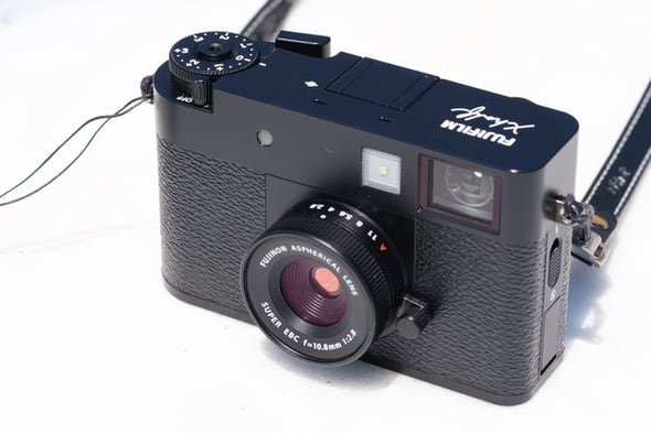 単焦点と動画に二極化した？ コンデジの現在地：荻窪圭のデジカメ