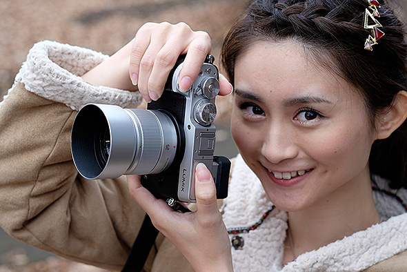 オールマイティーにこなす買い得レンズ――パナソニック「LUMIX G 25mm