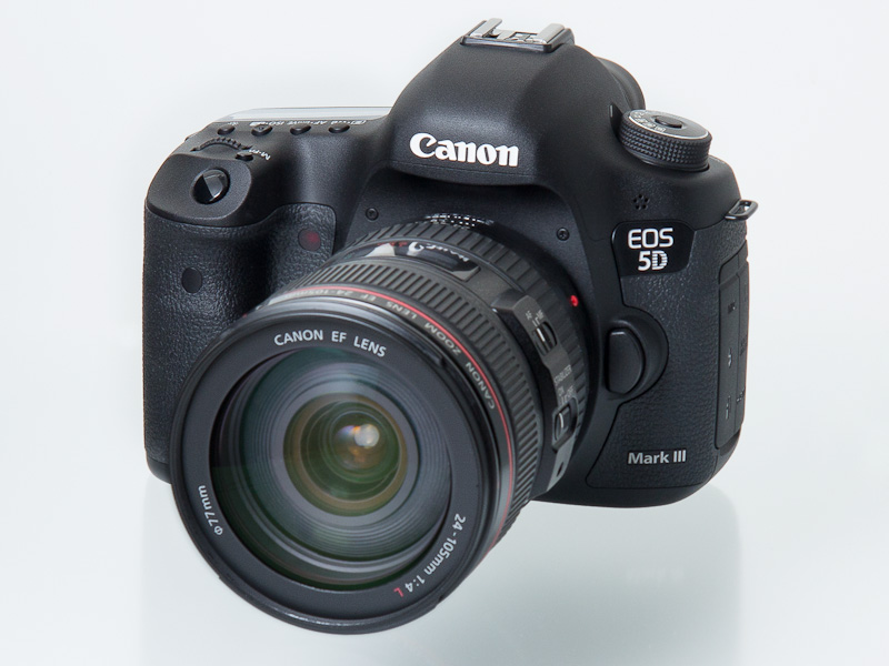 高速化した中級フルサイズ機――キヤノン「EOS 5D Mark III