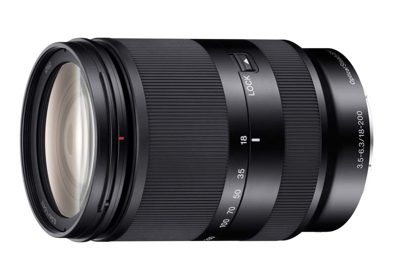 軽量化したNEX用高倍率ズームレンズ「E 18-200mm F3.5-6.3 OSS LE