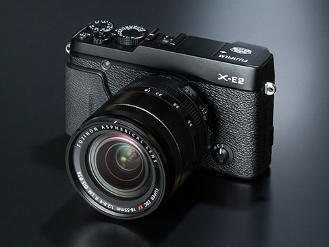 進化したレトロデザインのミラーレス――富士フイルム「FUJIFILM X-E2