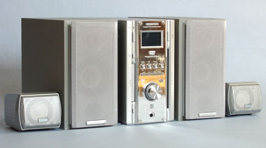 コンパクトな“プライベートシアター”――ケンウッド「ES-9DVD