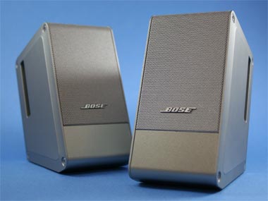 硬派なスタジオサウンドを机上で再現――BOSE「Micro Music Monitor