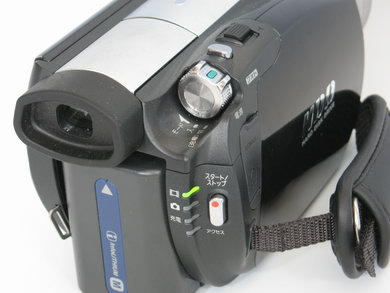 HDD採用のハイビジョンハンディカム――ソニー「HDR-SR1」：レビュー（1