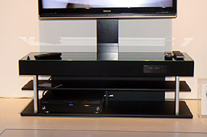 ヤマハ、シアターラックの新ブランド“POLYPHONY”を立ち上げ：デザイン