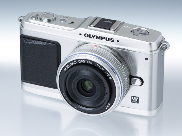 大人向けの趣味カメラ「オリンパス・ペン E-P1」を試す：レビュー（1/4