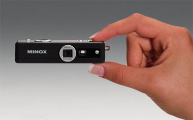 ミノックスの「スパイカメラ」がデジタルで登場 - ITmedia NEWS