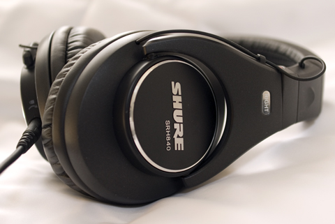 ハイエンドモニターヘッドフォン Shure「SRH840」を試す：iPod Style