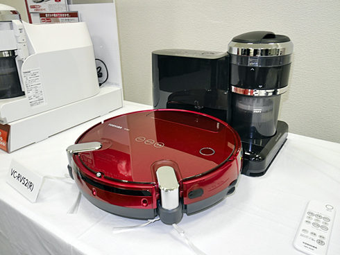 モップのゴミまで30日間おまかせ！――東芝のロボット掃除機「TORNEO